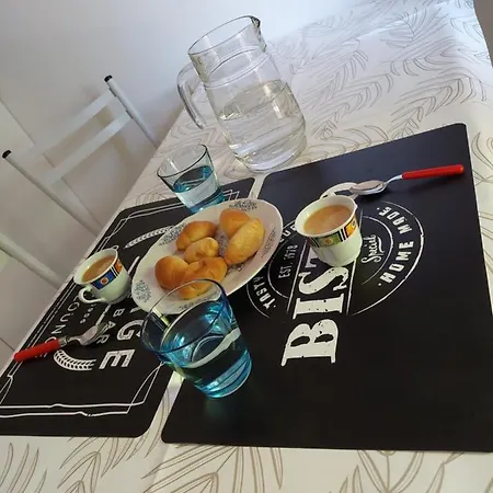 Apartment #Gioia22 Design Moderno A Due Passi Dal Mare Il Tuo Rifugio Di Stile E Relax